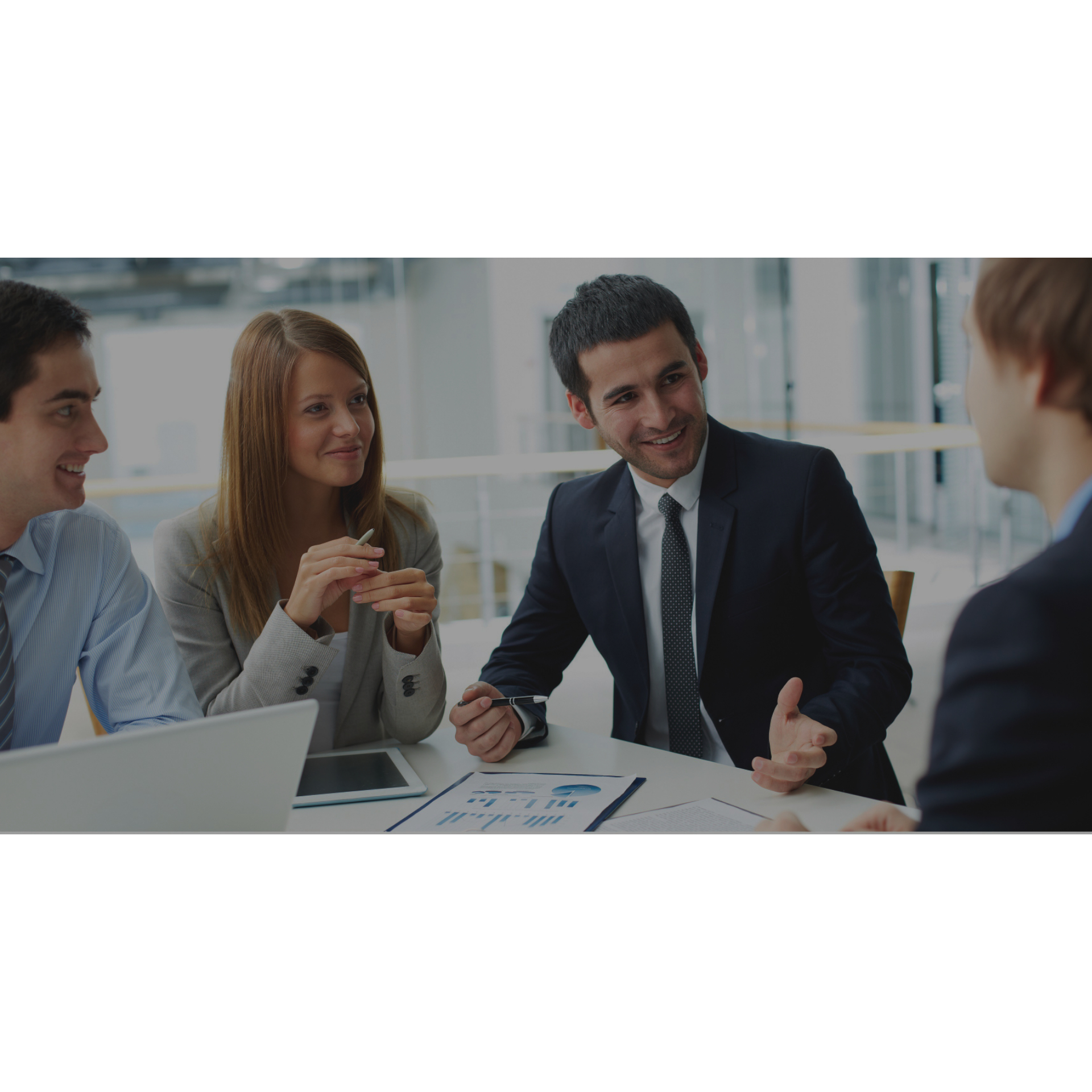 بهترین خدمات و راهنمایی را از ما بخواهید